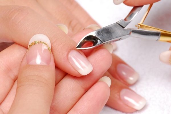 ¿Cómo preparar las uñas antes de la manicura?